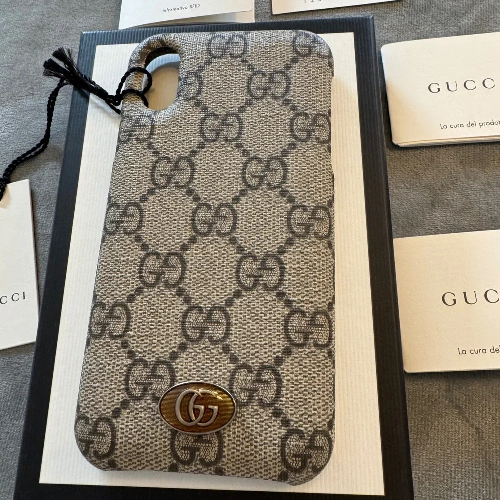 Gucci functionality cards